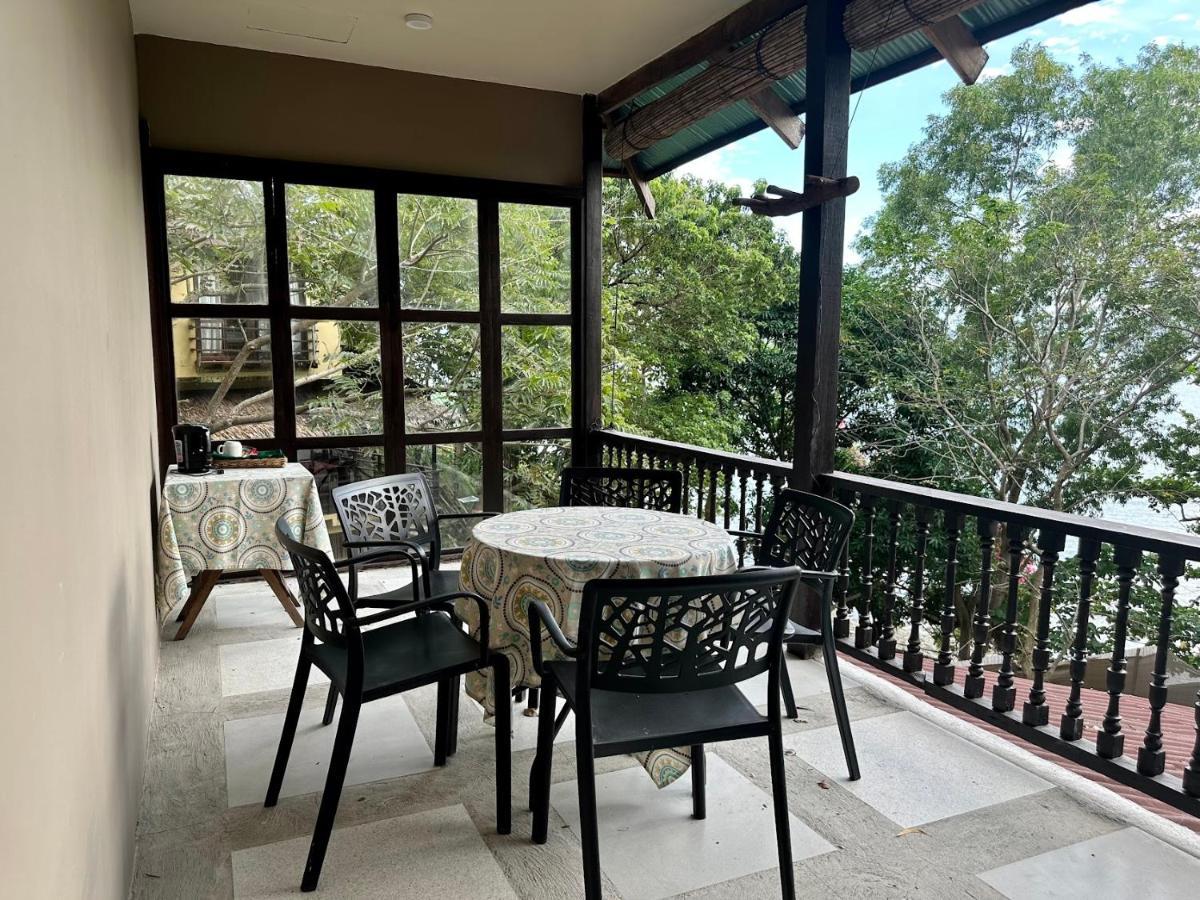 Bed and Breakfast Casita Ysabel Batangas Esterno foto